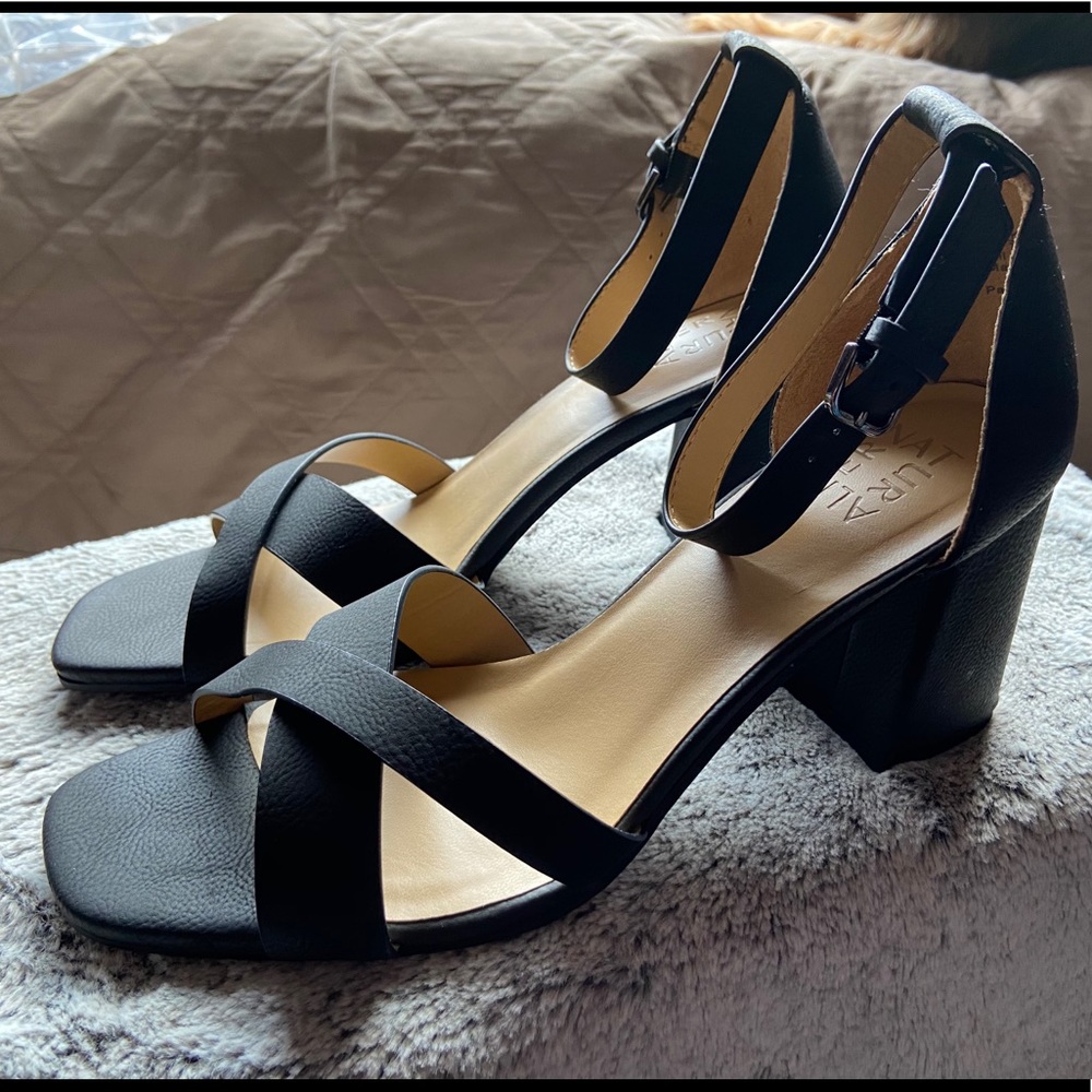 Naturalizer Black Heels